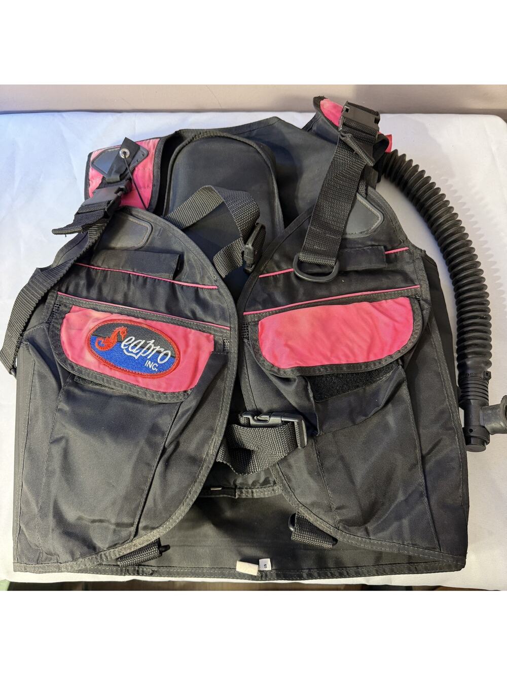 Sea Pro Womens Size Small Scuba Diving Gear Vest black and pink water sports USA